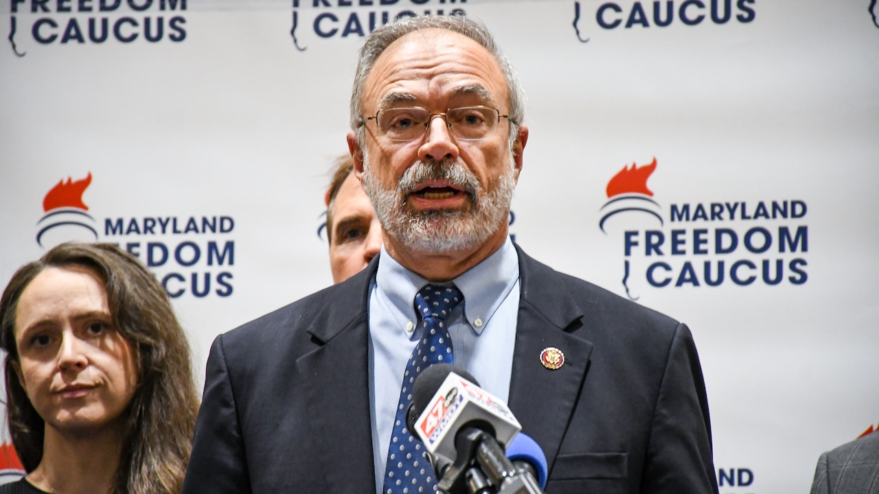 Andy Harris' FDA Budget Blocks Enforcement of a Rule Built to Trace Food Outbreaks Until 2028. This Summer, Tainted Lettuce Infected 12,883 People.