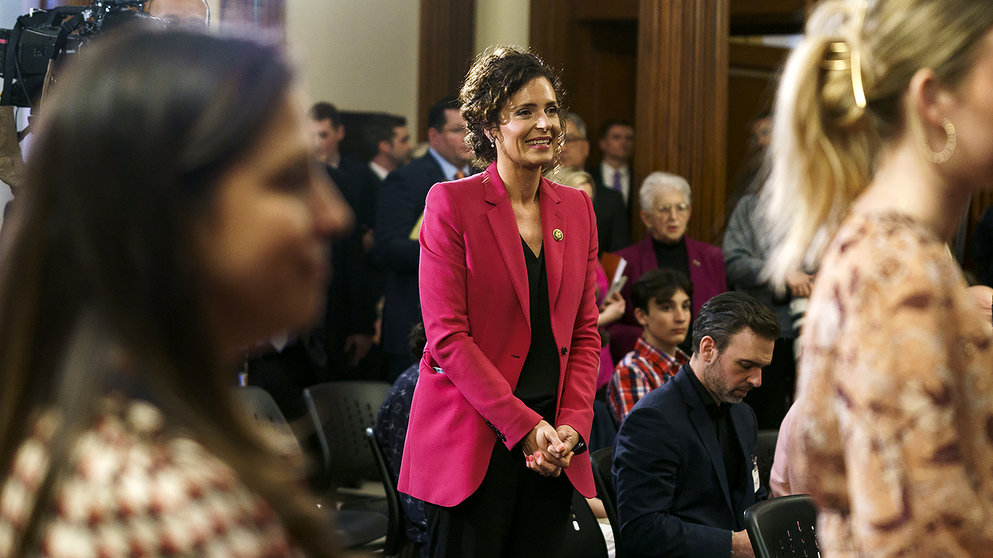 Julia Letlow's Signature Bill Makes Schools Hand Parents a List of Every Book in the Library. It Died in the Senate. Now She's Going There.