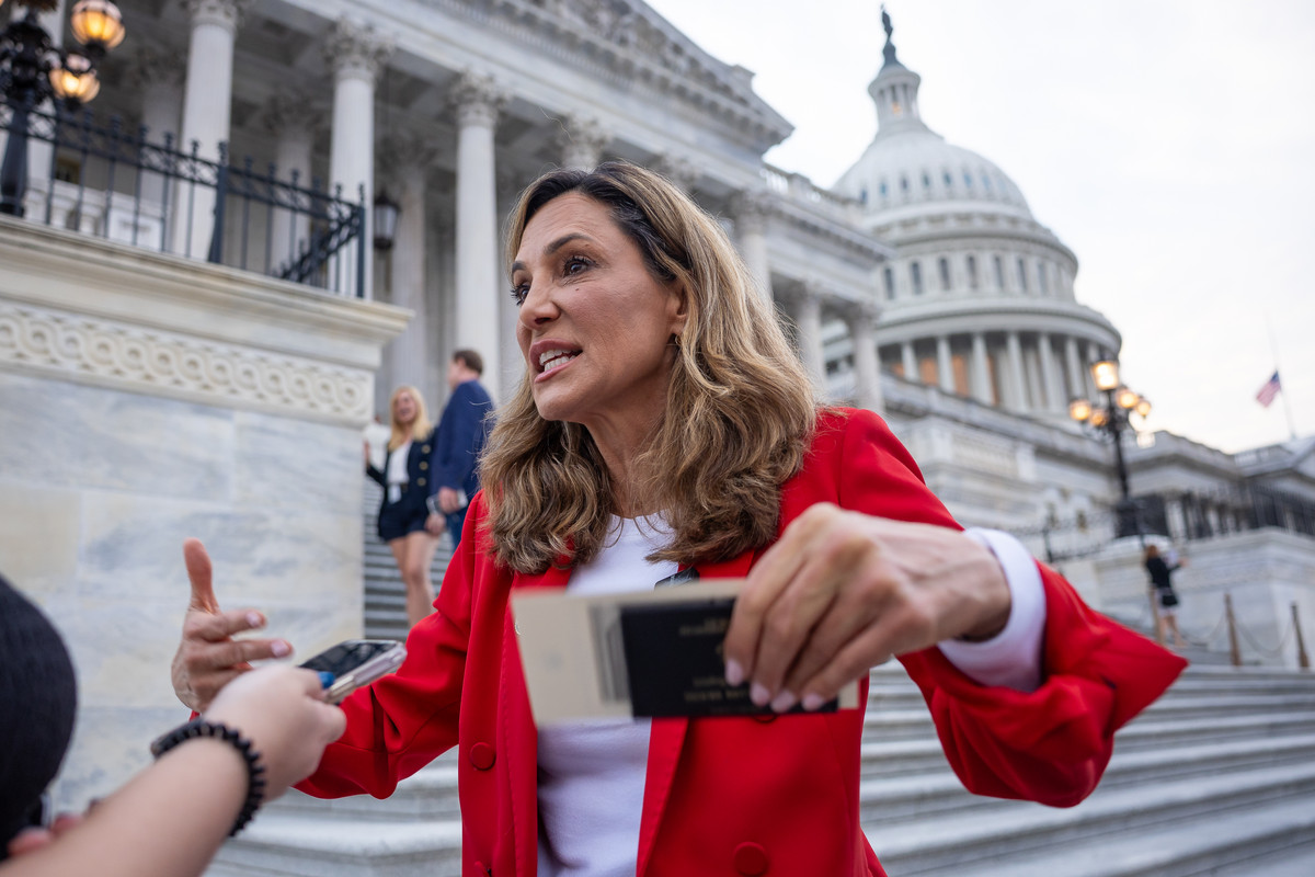 Maria Elvira Salazar Told Trump That Hispanics 'Feel Betrayed' by His Immigration Crackdown. Three Months Earlier She Cast a Deciding Vote to Give It $70 Billion.